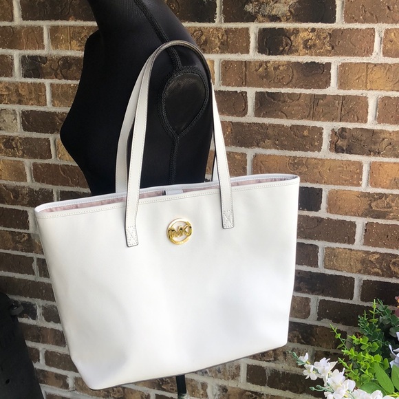 New MICHAEL Michael Kors White Leather Jet Set Travel Tote - Picture 11 of 13